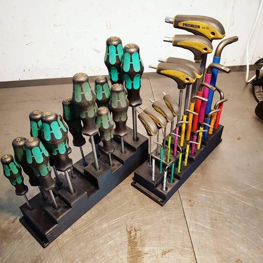 3D-printed some custom toolholders for my most used hand tools