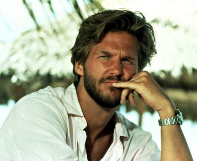 A young Jeff Bridges. Looks like a Hemsworth brother, with some Chris