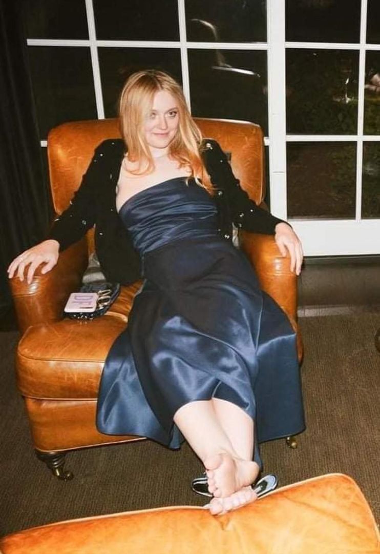 Adorable Dakota Fanning