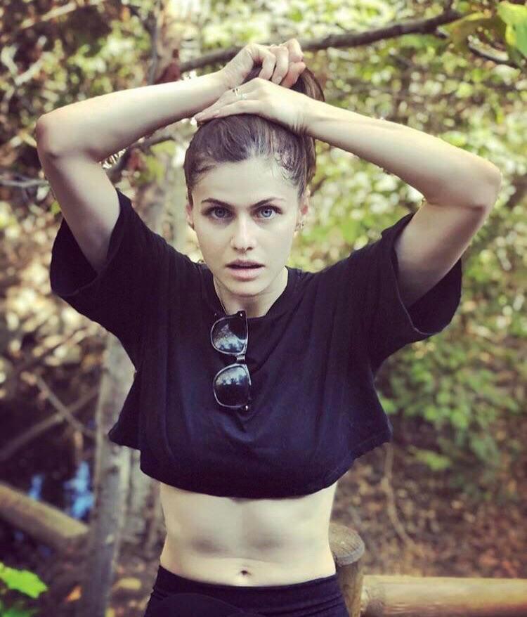 Alexandra Daddario tying her up before she drops to her knees and sucks