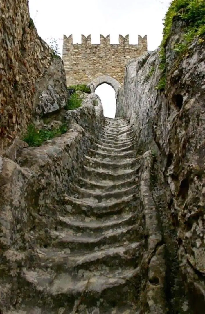 An old path. | Scrolller