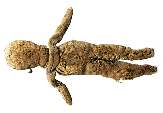 Roman Ragdolls Ancien Roman rag doll,between 100 and 500 BCE, Egypt [960 x 860 ...