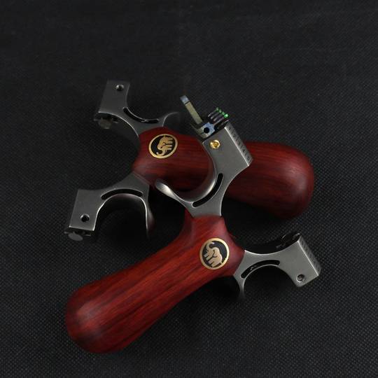 Bearing Elephant slingshot.Small and portable slingshots with precisely accuracy and great shooting power,easy to carry out.Comfortable grip.