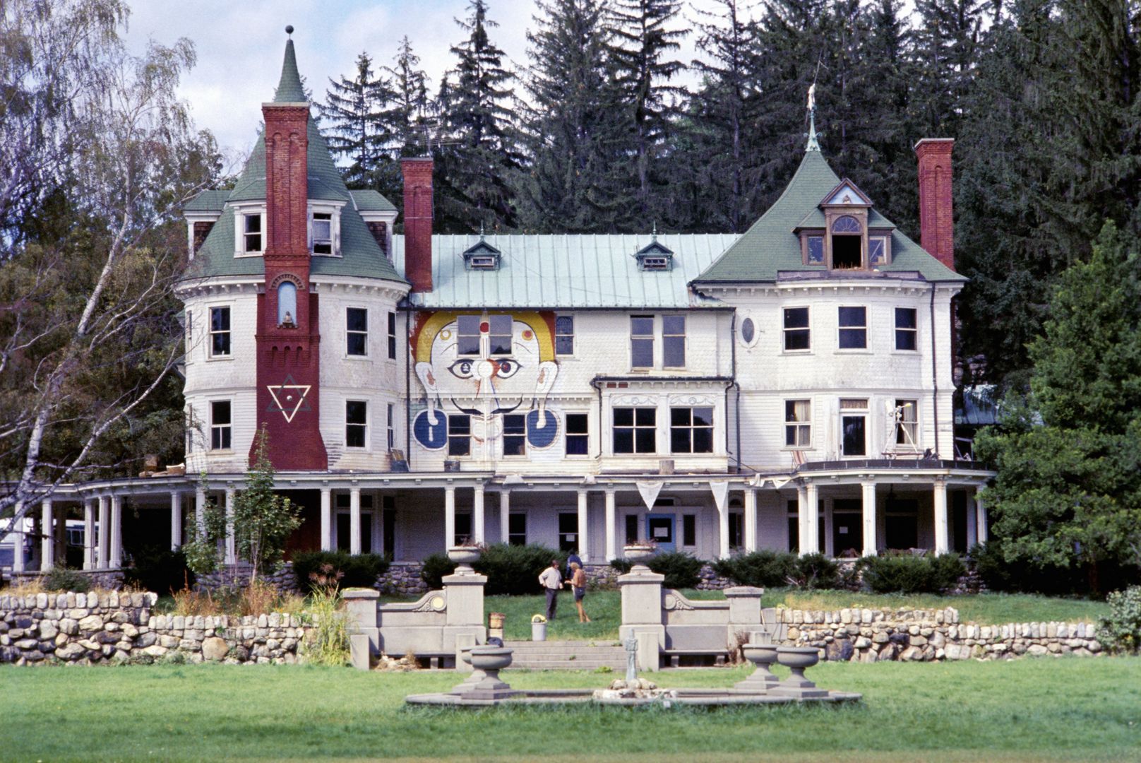 Billy Hitchcock’s country estate in Millbrook, New York, is where the psychedelic took off in the 60s (Photo: A. Upitis) [3600x2406]