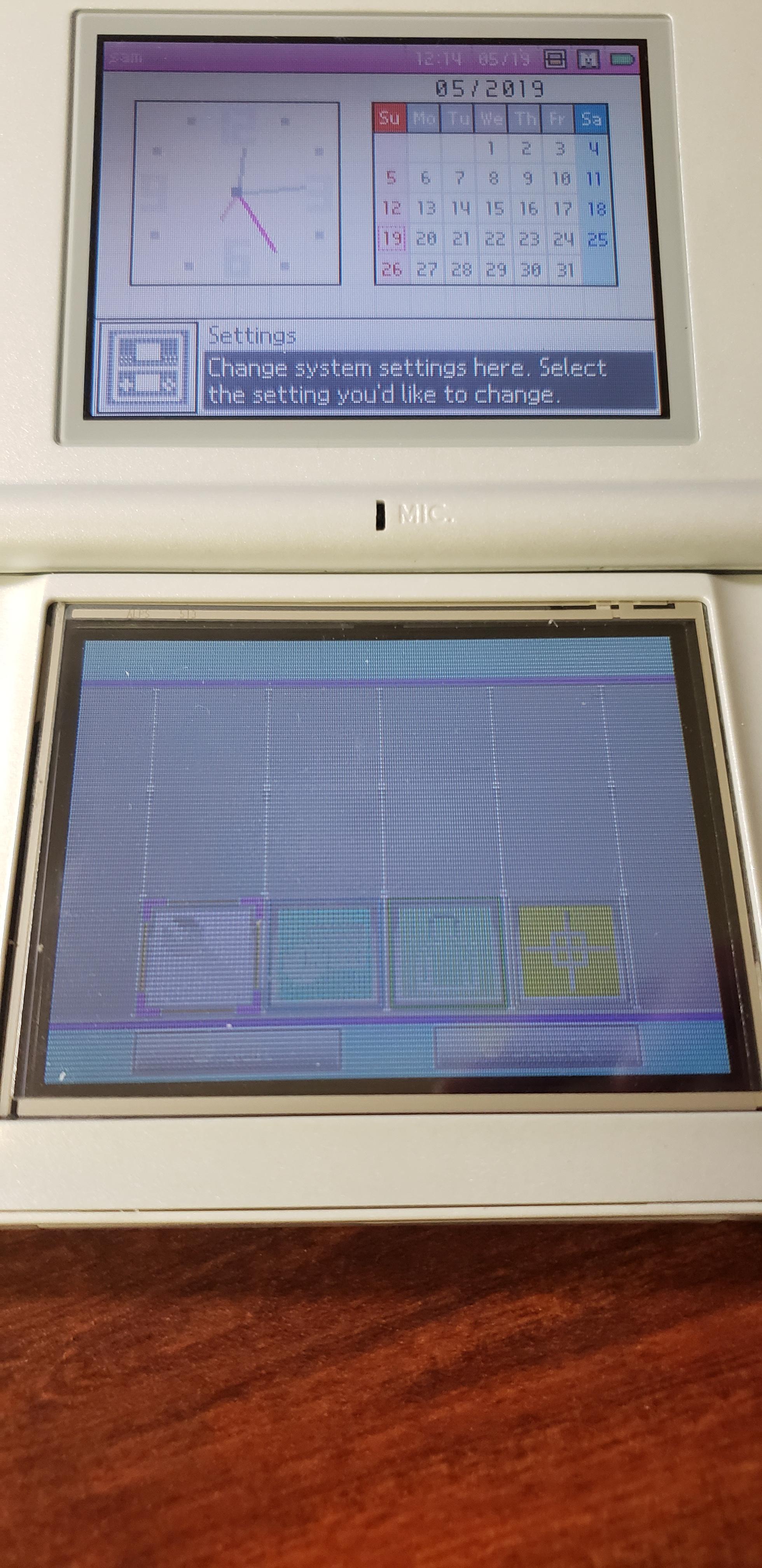 Bottom screen on NDSL is now has inverted colors, display or board ...