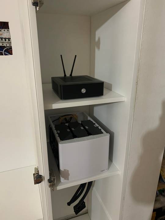 Building new server room #homeassistant #unraid #sffpc