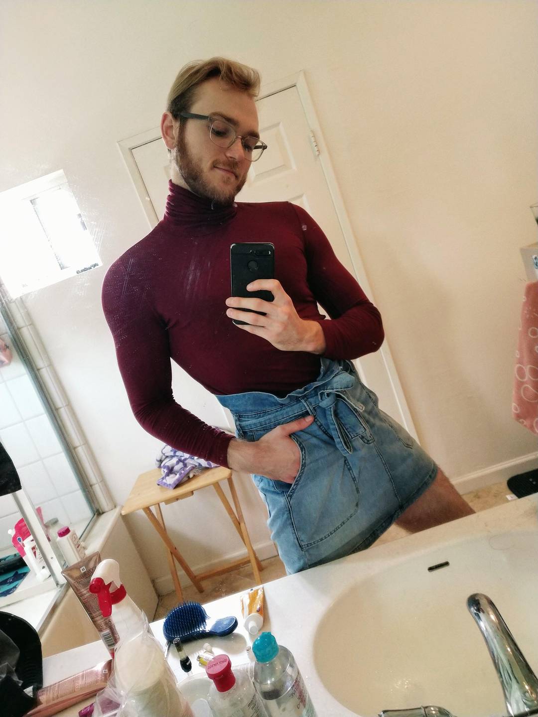 Can one wear a beard in a femme way? I like to think so