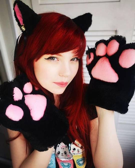Caticornplay is a real life catgirl