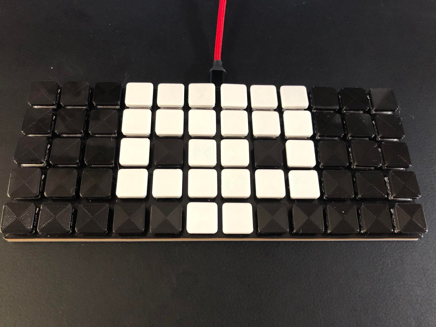 Custom 3D printed kailh choc low profile keycaps for my handwired preonic clone