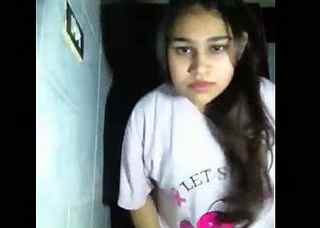 Desi Paki bhabi getting nude for lover Scrolller