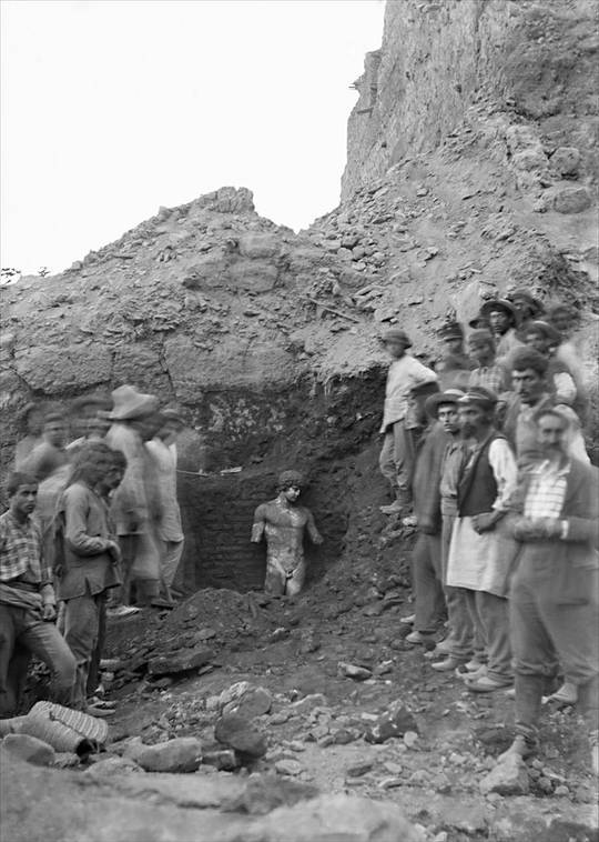 Discovery of the Statue of Antinous at Delphi in 1894