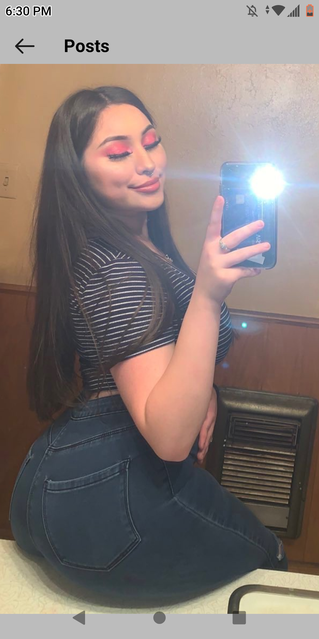 Does anybody got her her @ is slumpedkat on instagram twitter and