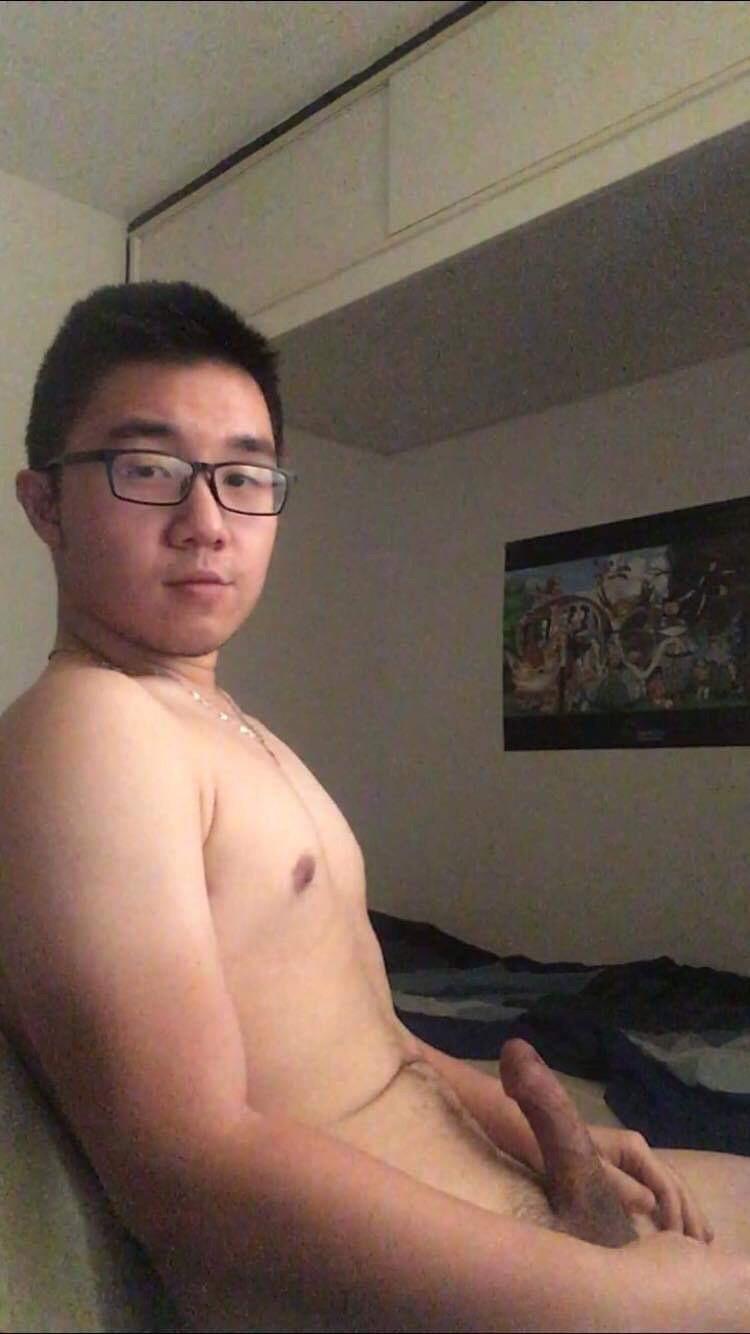 Edging my way into the weekend 💫