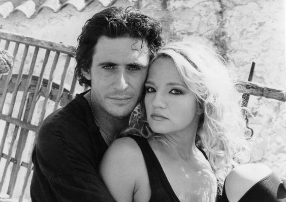 Ellen Barkin &amp; Gabriel Byrne (in a promotional shot for Siesta released November 11, 1987)