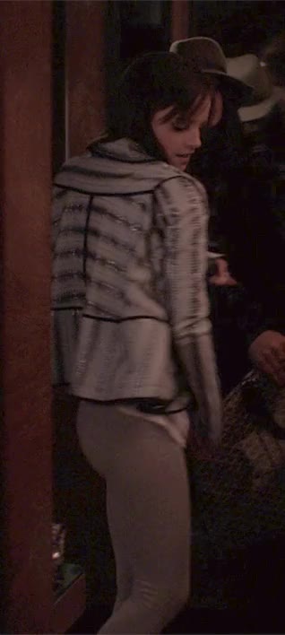 Emma's ass