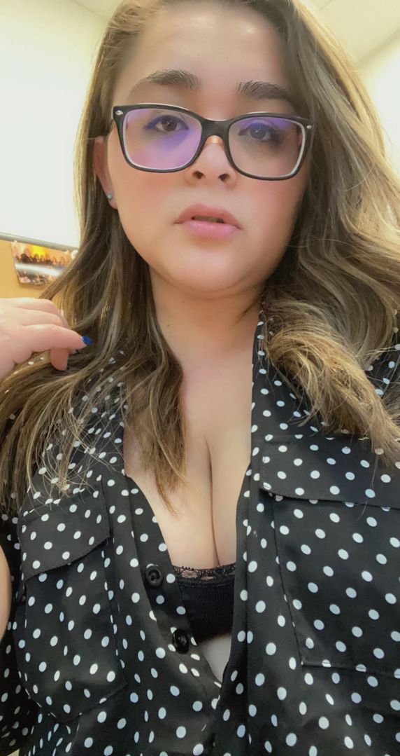 [f] getting ready to leave work and got a little warm in my office