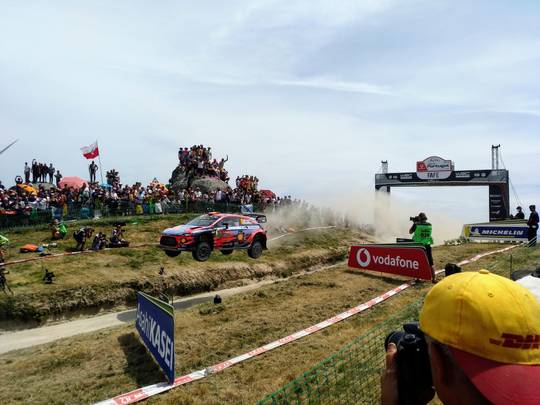 Fafe jump WRC Portugal