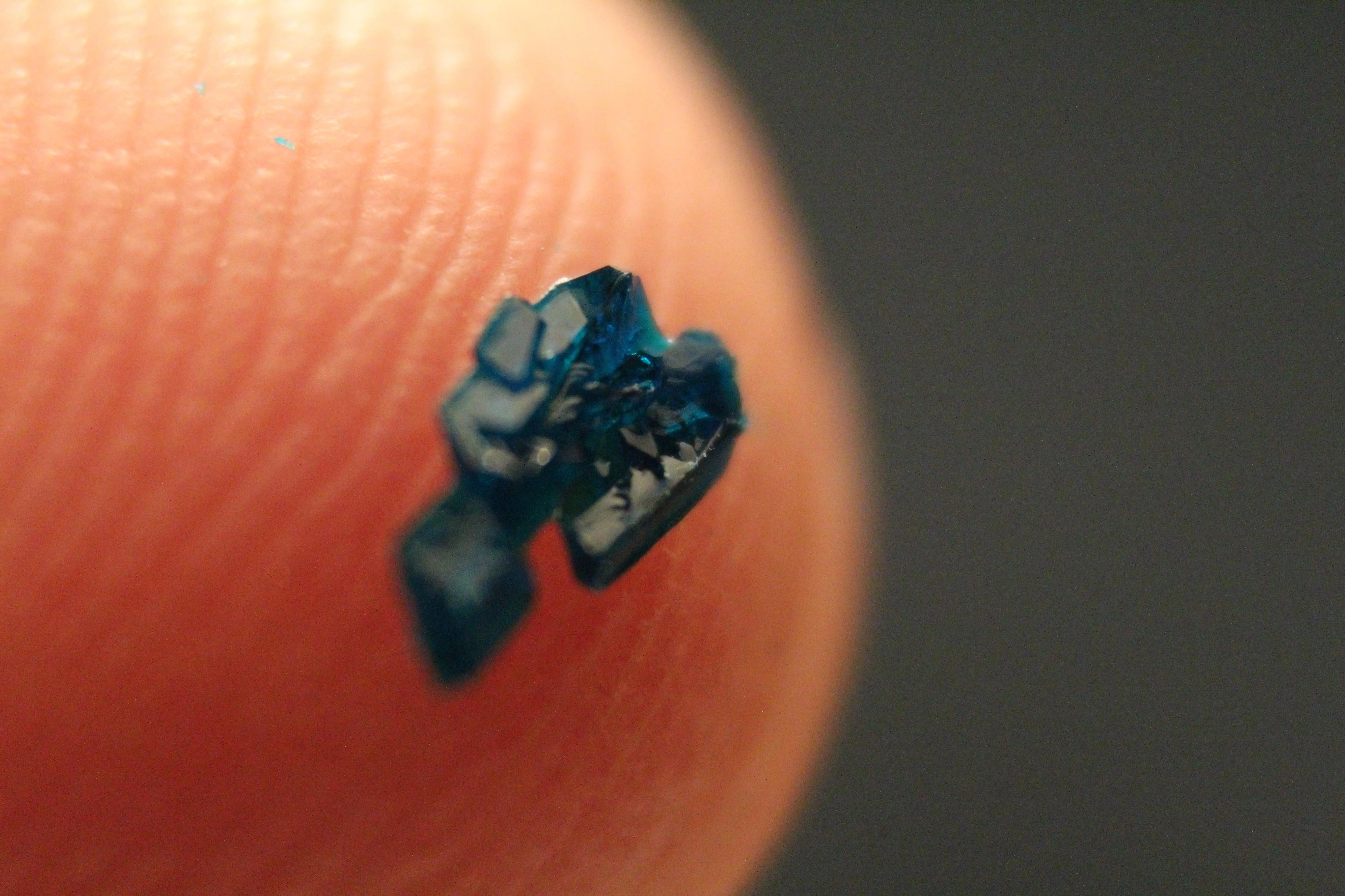 Discover more like MacroPorn: Finger ridges and copper acetate crystal ...