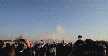 Fireworks designed for daytime viewing