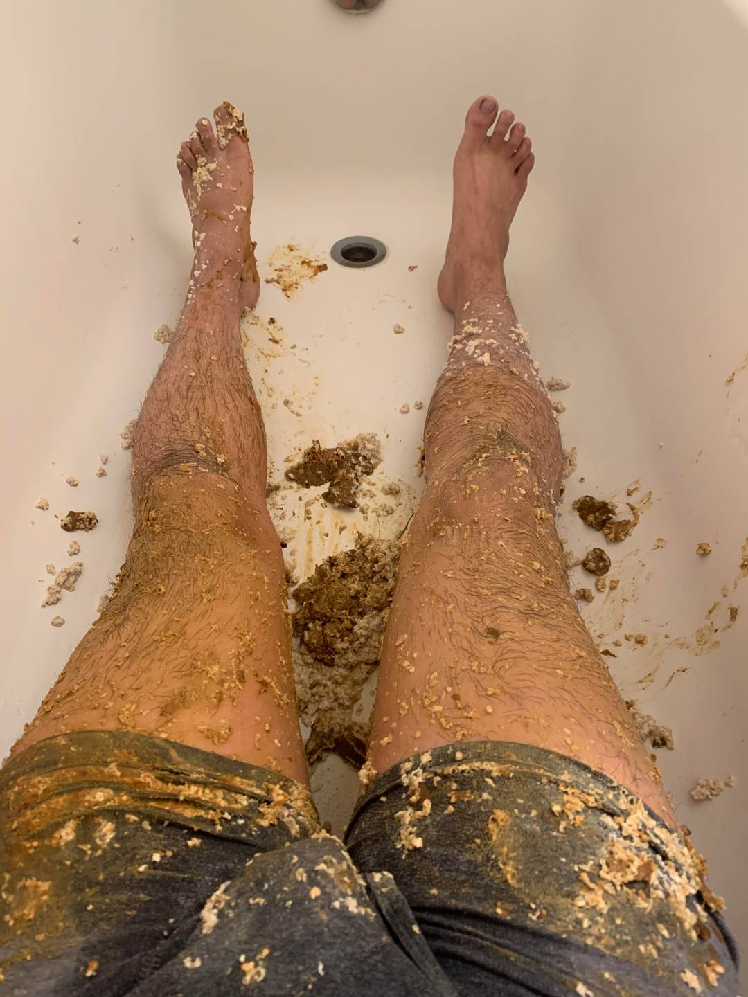 First time playing with poop! Feels so natural :)