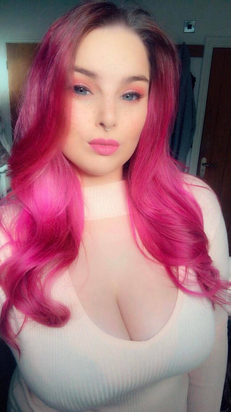 Fridayy☺️ Finally a weekend off work!💖