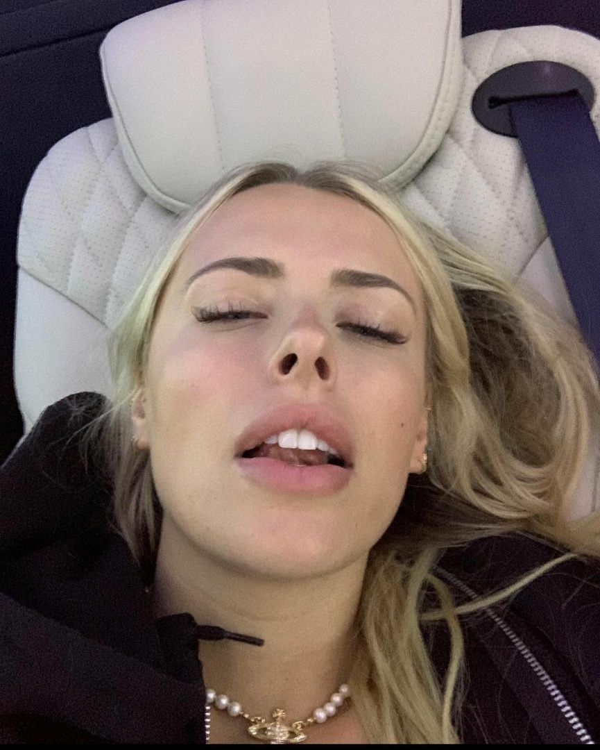 From Her Second Instagram Profile - @corinnascameraroll