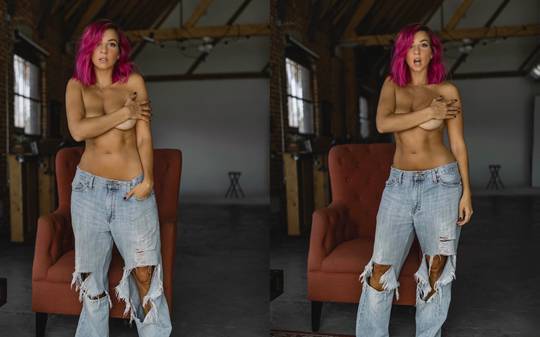 Gabbie Hanna - Hand Bra &amp; Abs