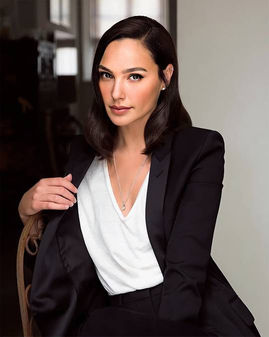 Gal Gadot [Office Friday]