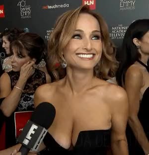 Giada De Laurentiis has great plot even off the set (Gif)