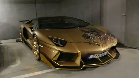 Gold lambo in Tokyo