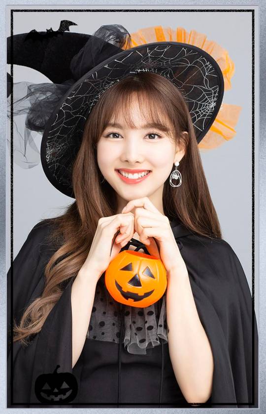 Halloween Nayeon