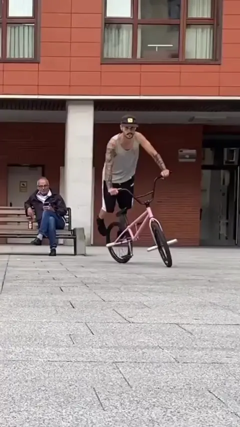 He makes it look effortless 