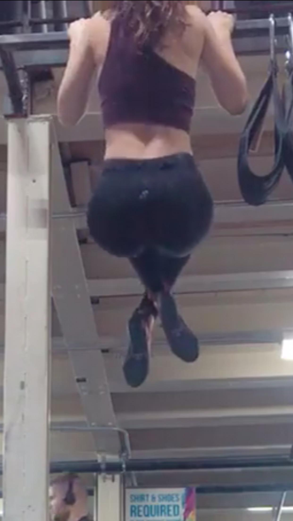 Heart shaped ass Scrolller