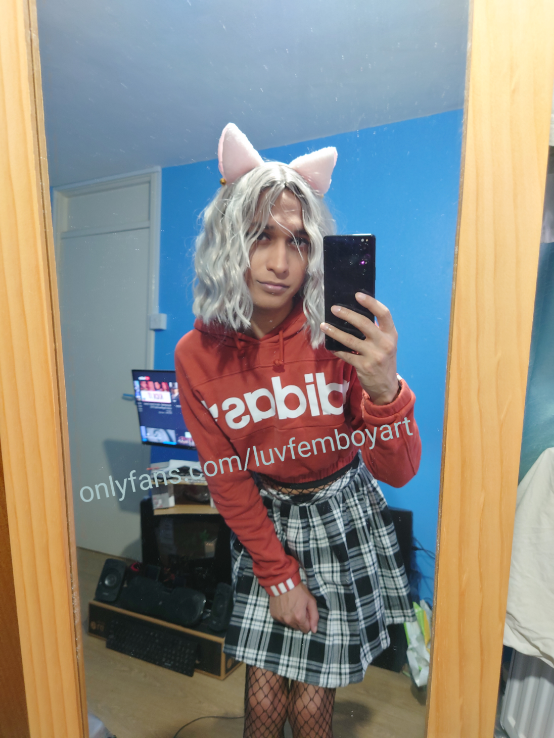 Hi I'm Shani, new here... onlyfans.com/luvfemboyart | Scrolller