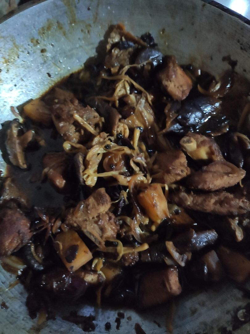 Humba - the visayan dish that will literally bring shame on your family if cooked wrong, but taste so good if cooked right.