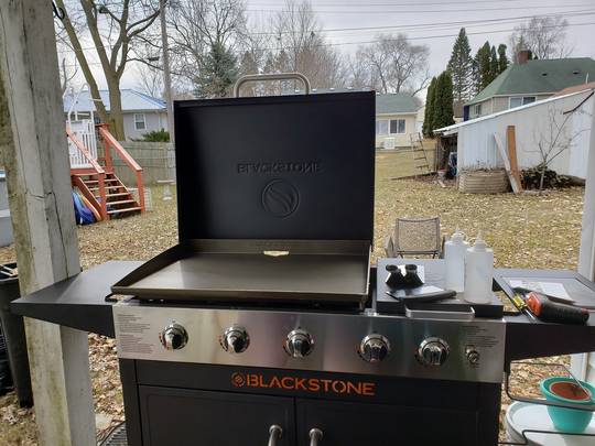 I am loving my Blackstone Rangetop Combo! #thenorthwoodsrvlife