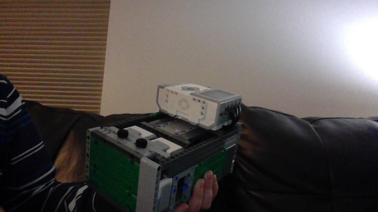 I built a fll robot, this is my second year [media]