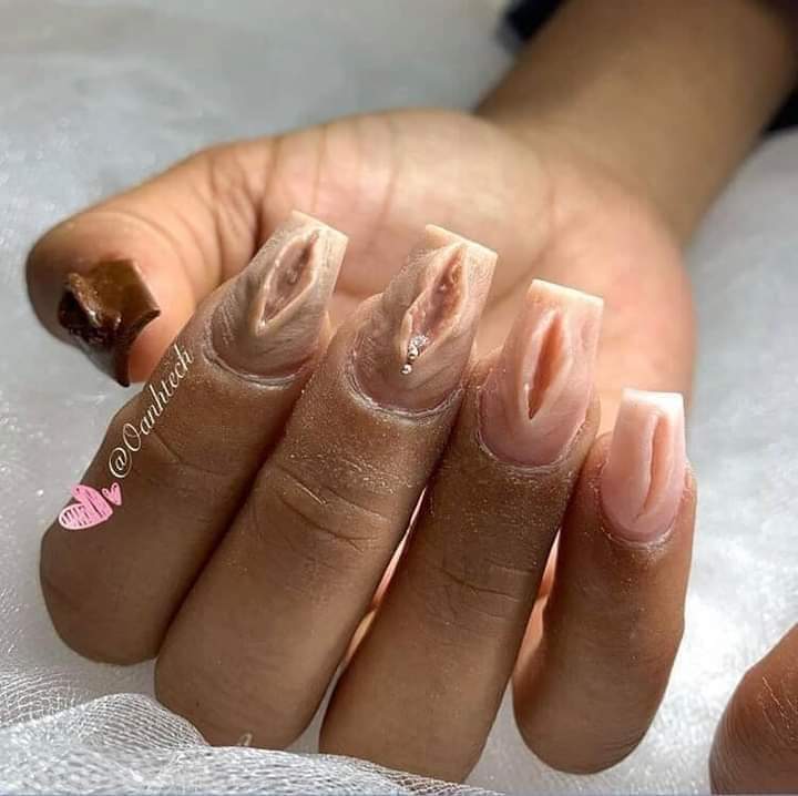 I hate this nail art