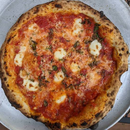 I made a cheese pizza!