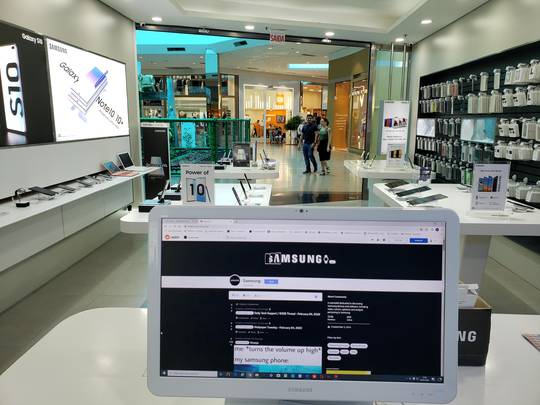 I work in a samsung store, and while the store is empty I'm on this subreddit, definitely my favorite!