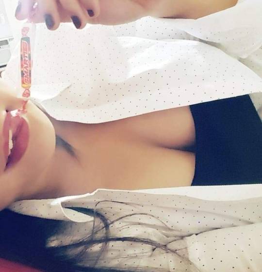 I'm into smarties 😋 nerds 😜 my favorite kind of candies in my mouth