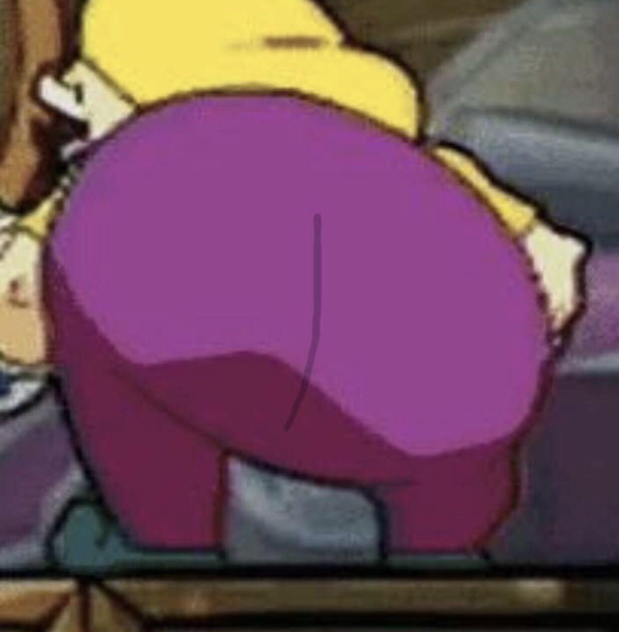im trying to clap peach but the clap of my own cheeks keeps alerting her