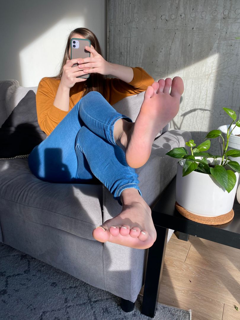 In your face 🦶
