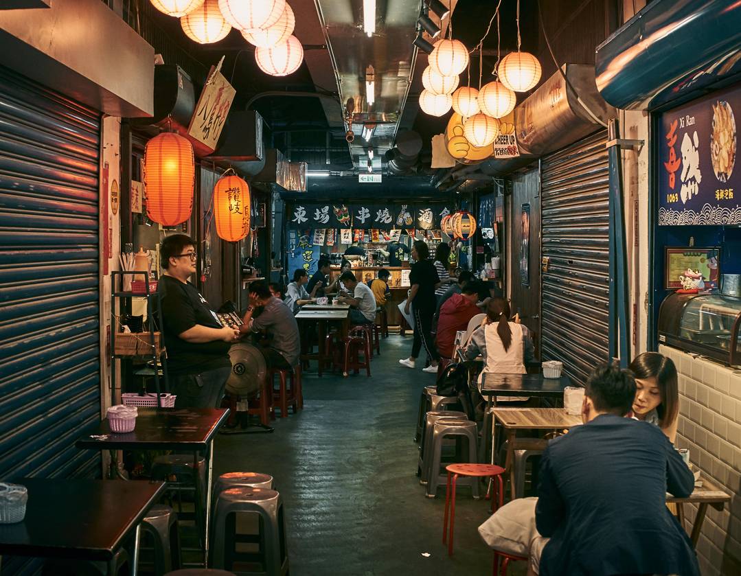 Indoor markets in Taiwan (Sony A6000, Sigma 30mm 1.4)