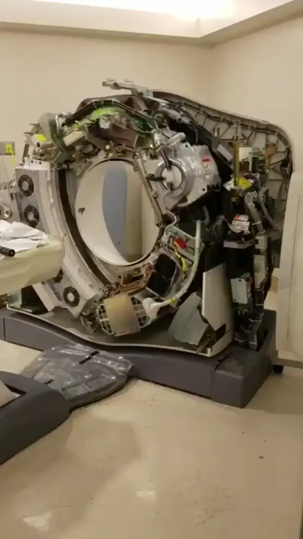 Ct Scan Inner Construction Inner workings of a CT scanner. | Scrolller