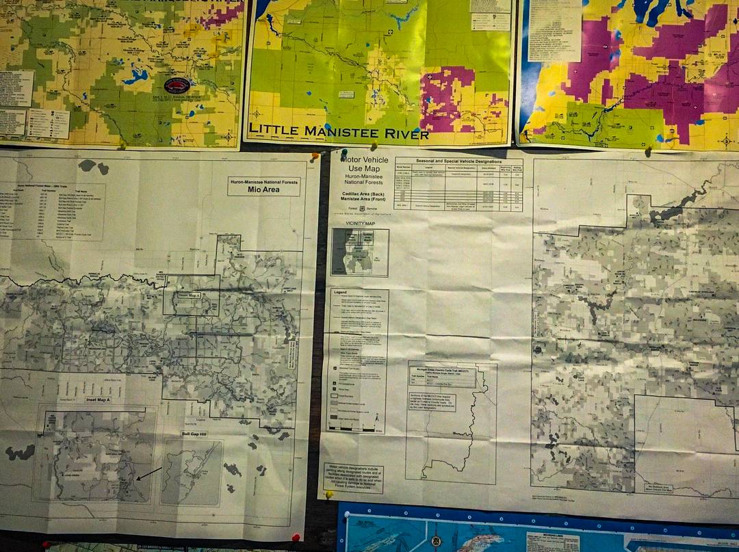 Is anyone else still using paper maps? | Scrolller