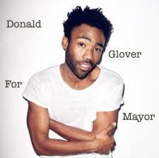 Is it just me or does Donald Glover looks a bit too similar to Childish Gambino in this picture?? 🤔🤔
