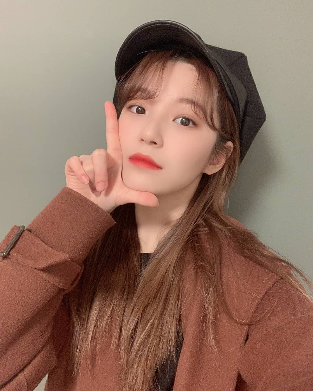 Jiheon hat