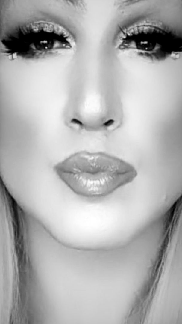 Just a self appreciation post, so proud of my transformation and thank you all for the love you show the community and all of the other beautiful girls 😍😍😍❤❤❤❤