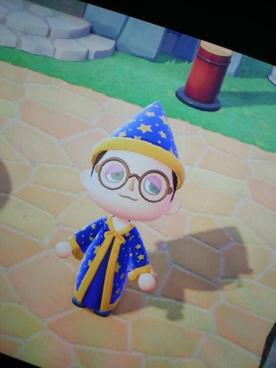 Just got promoted to laser lotus level 6 in animal crossing. Now I see the color blurple.